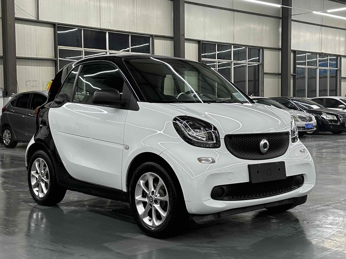 smart fortwo  2015款 1.0L 52千瓦硬頂靈動版圖片