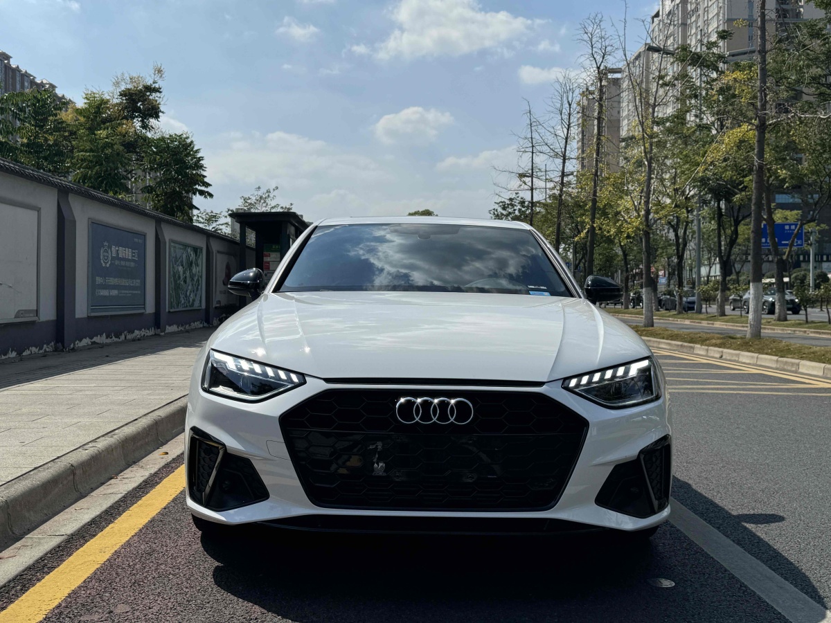 奧迪 奧迪A4L  2023款 40 TFSI 豪華動(dòng)感型圖片