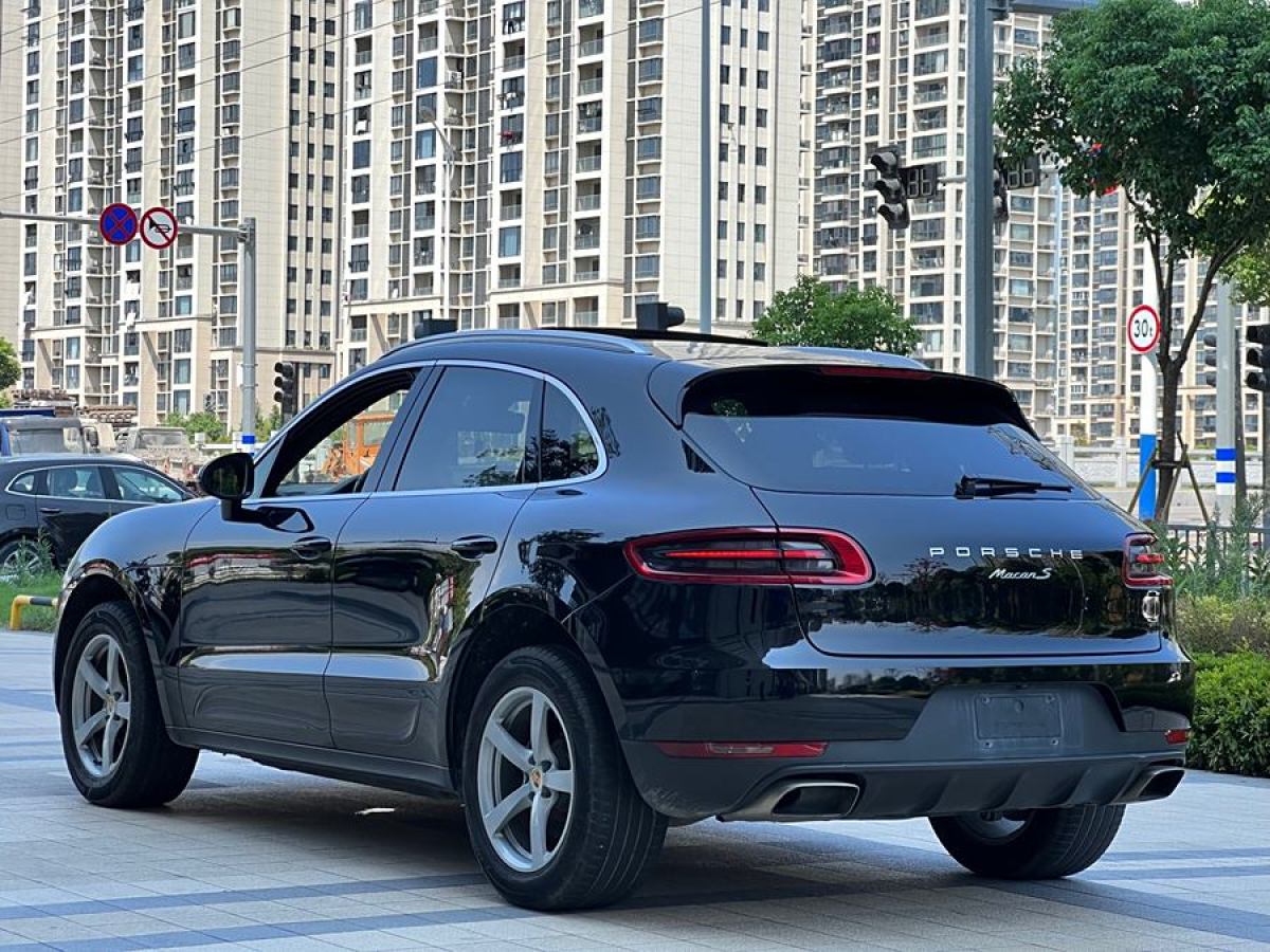 保時(shí)捷 Macan  2016款 Macan 2.0T圖片