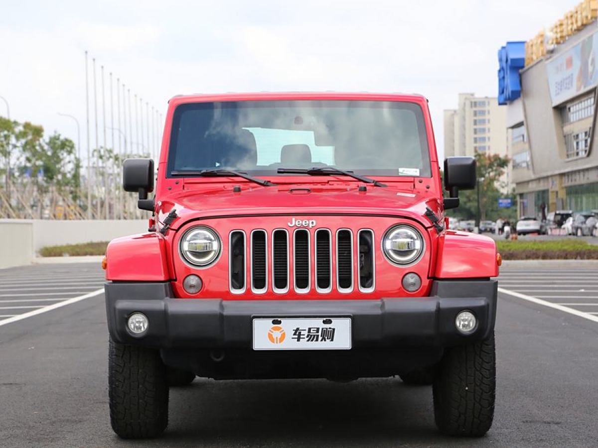 Jeep 牧馬人  2017款 3.0L Sahara 四門舒享版圖片