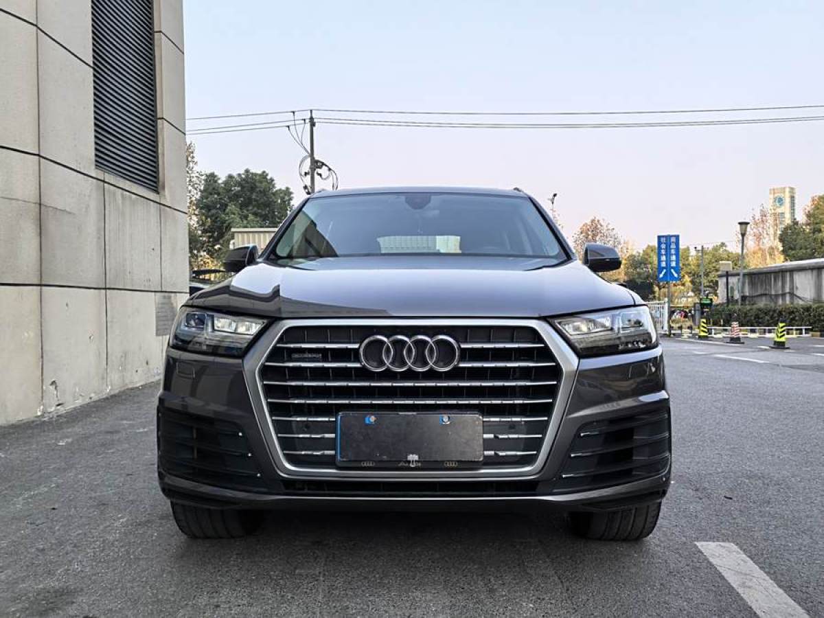 奧迪 奧迪Q7  2019款 55 TFSI 技術(shù)型圖片