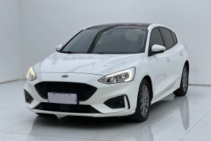 ?？怂?福特 兩廂 EcoBoost 180 自動(dòng)鋒潮型
