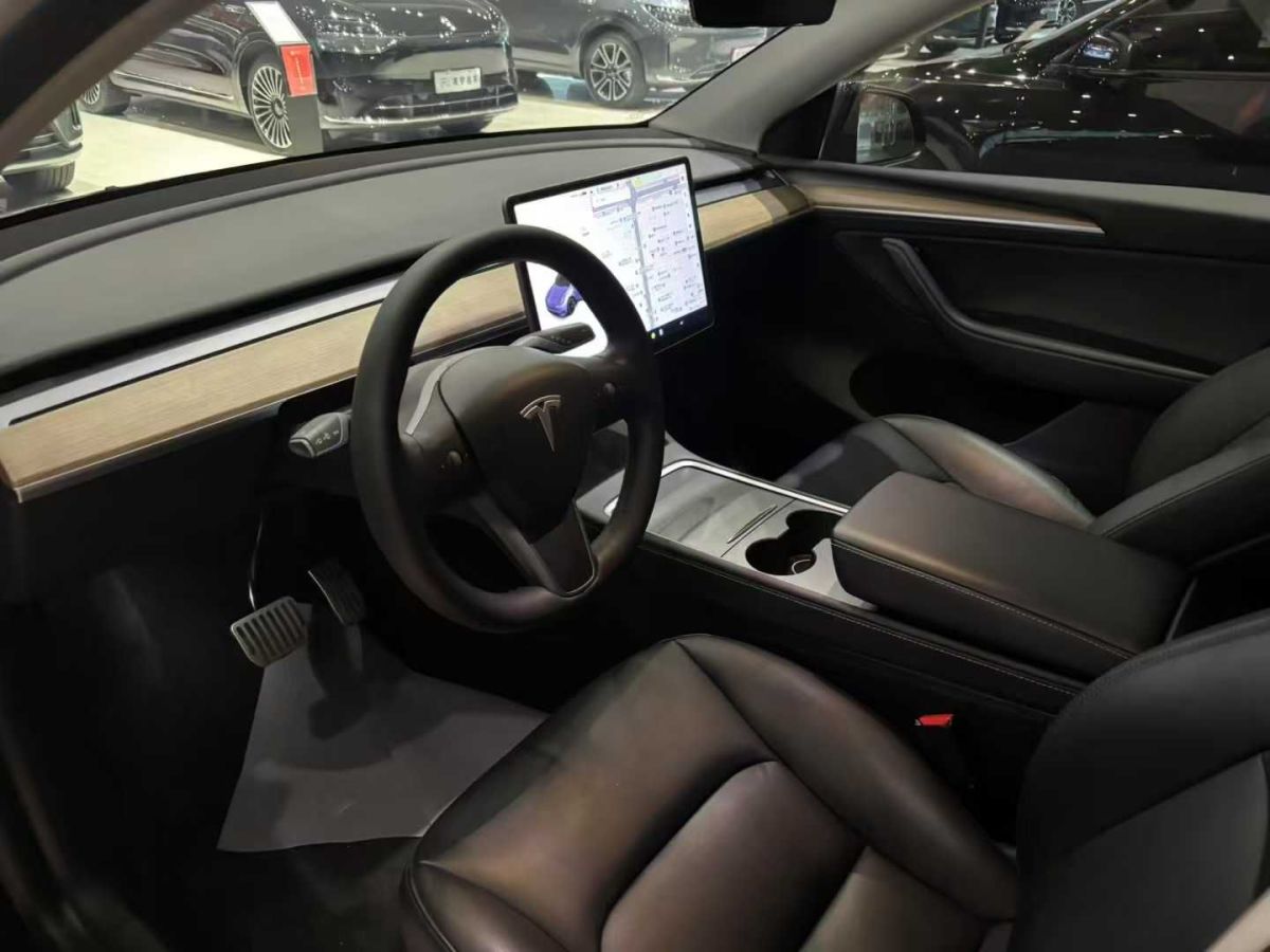 特斯拉 Model S  2021款 Plaid Plus 版圖片