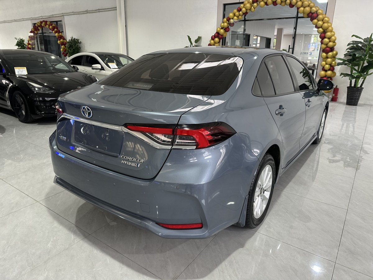 豐田 卡羅拉  2021款 雙擎 1.8L E-CVT精英版圖片