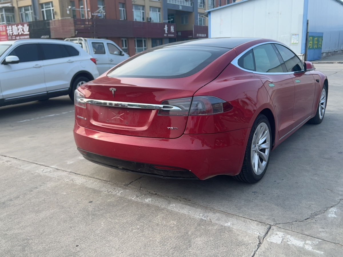 特斯拉 Model S  2017款 Model S 75D 標(biāo)準(zhǔn)續(xù)航版圖片