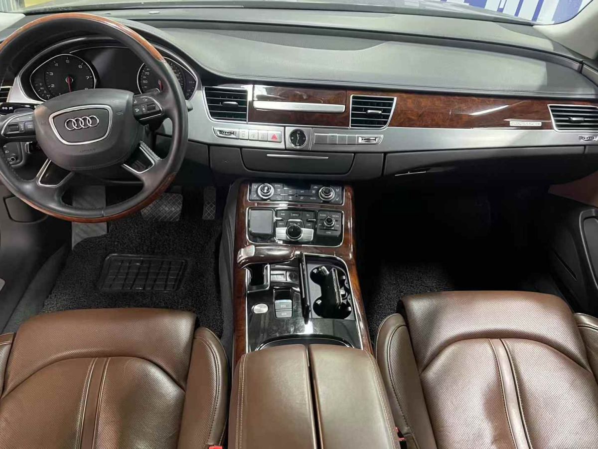 奧迪 奧迪A8  2012款 A8L 45 TFSI quattro舒適型圖片