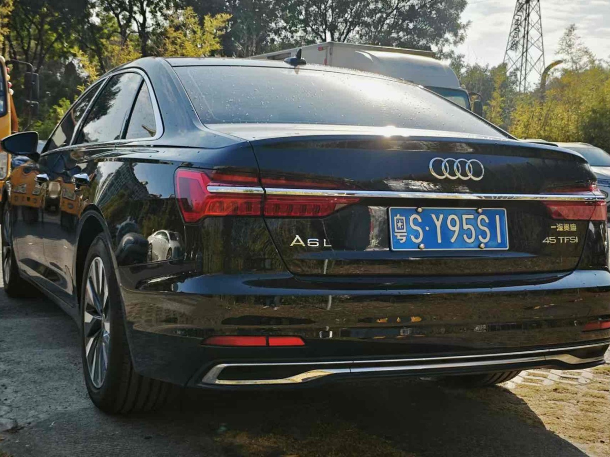 奧迪 奧迪A6L  2023款 改款 45 TFSI 臻選致雅型圖片