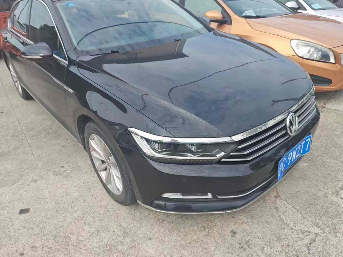 2017年11月大眾 邁騰  2018款 330TSI DSG 領(lǐng)先型