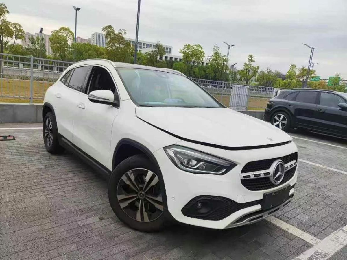 奔馳 奔馳GLA  2022款 GLA 180圖片