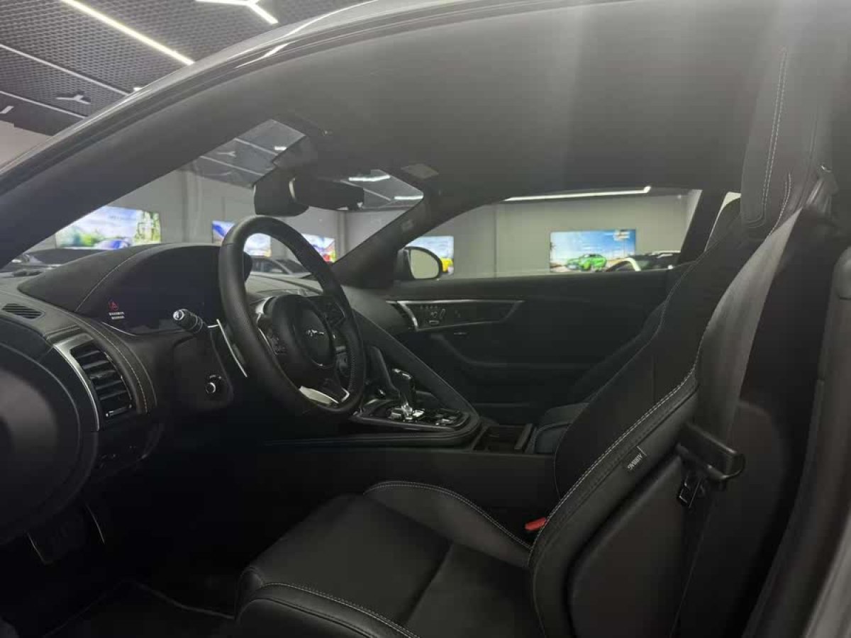 捷豹 F-TYPE  2023款 P300 硬頂版 R-DYNAMIC BLACK圖片