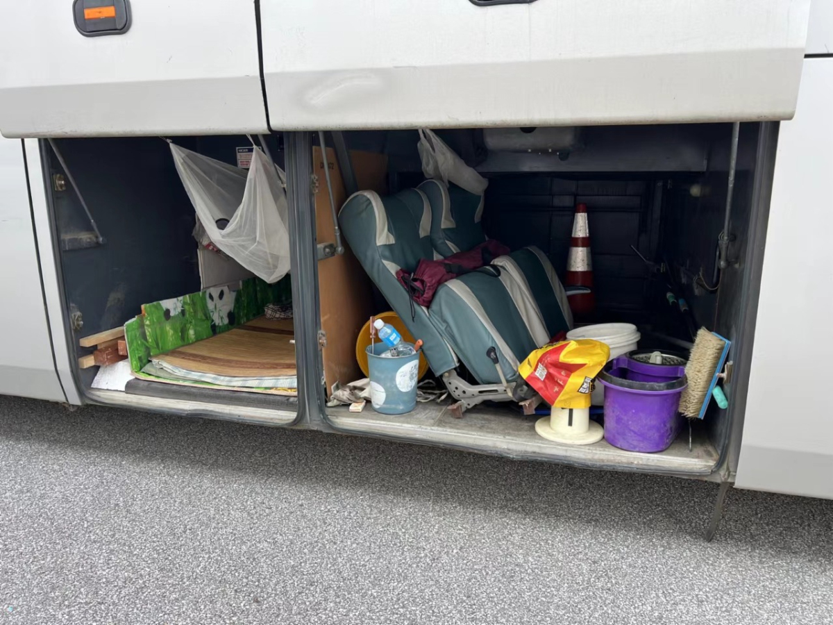 東北配國四鍋爐暖氣47座海格6112天然氣車圖片