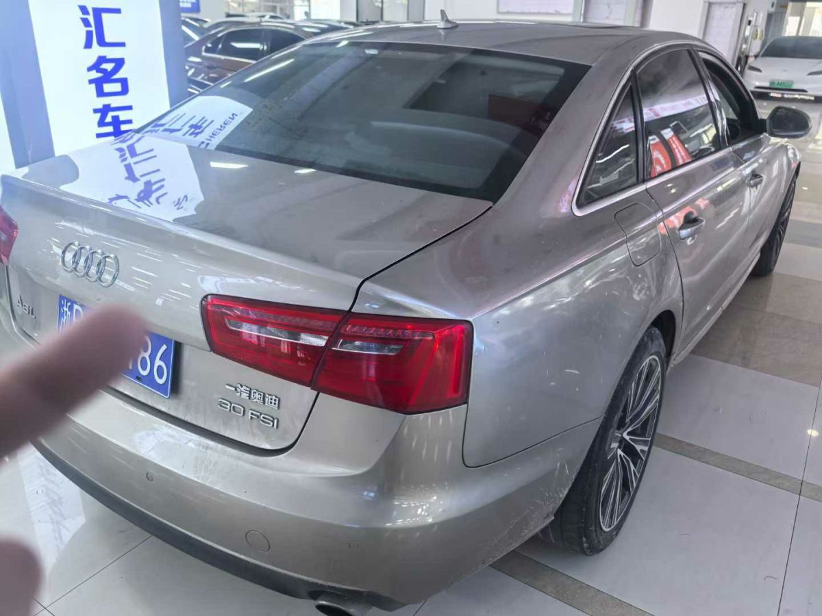 奧迪 奧迪A6L  2014款 A6L 2.8 FSI 35 FSI quattro豪華型圖片