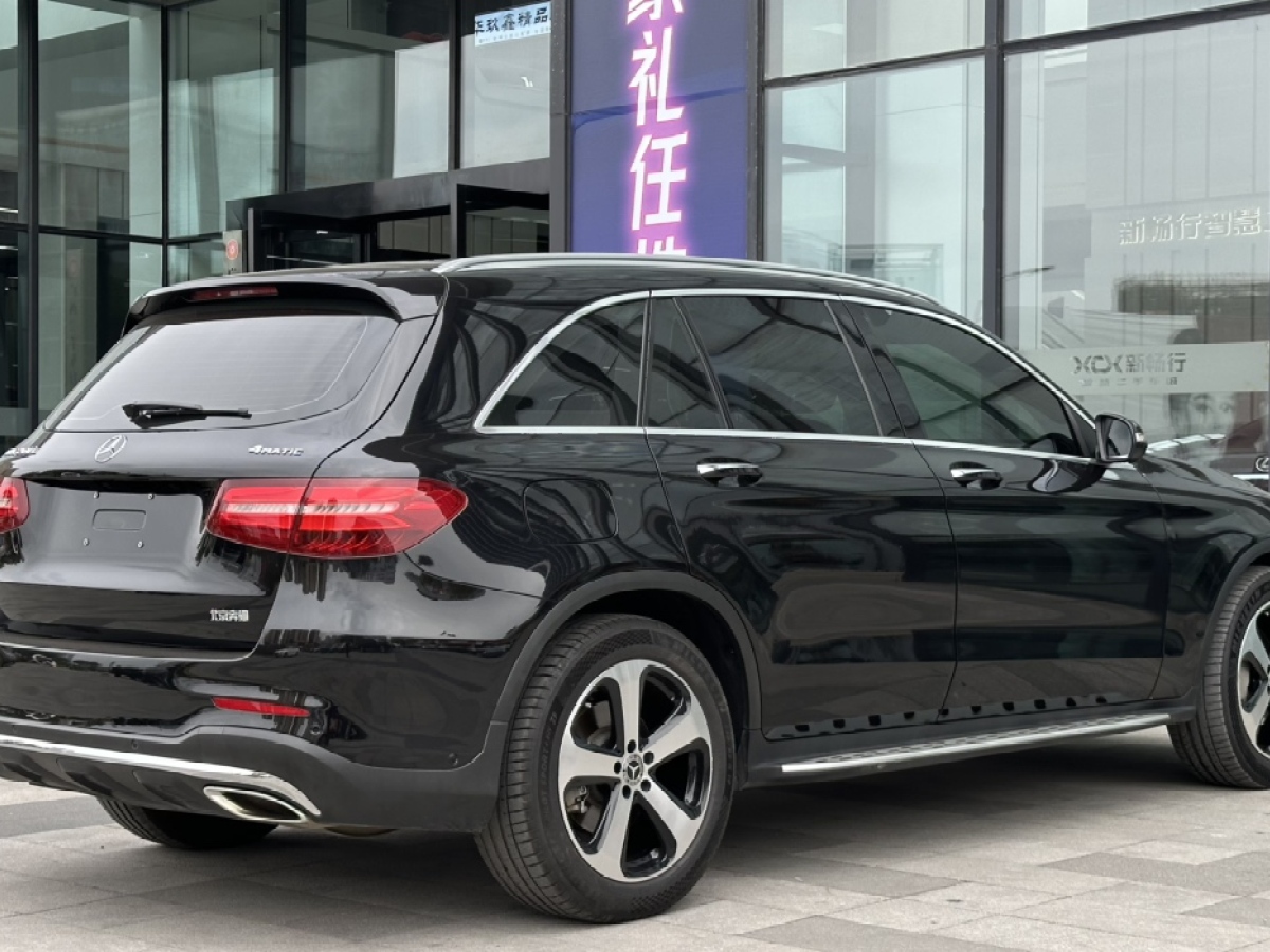 奔馳 奔馳GLC  2018款 改款 GLC 260 4MATIC 豪華型圖片