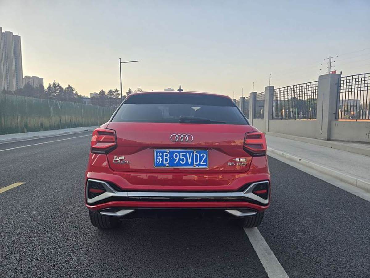 奧迪 奧迪Q2L  2022款 35 TFSI 豪華動感型圖片