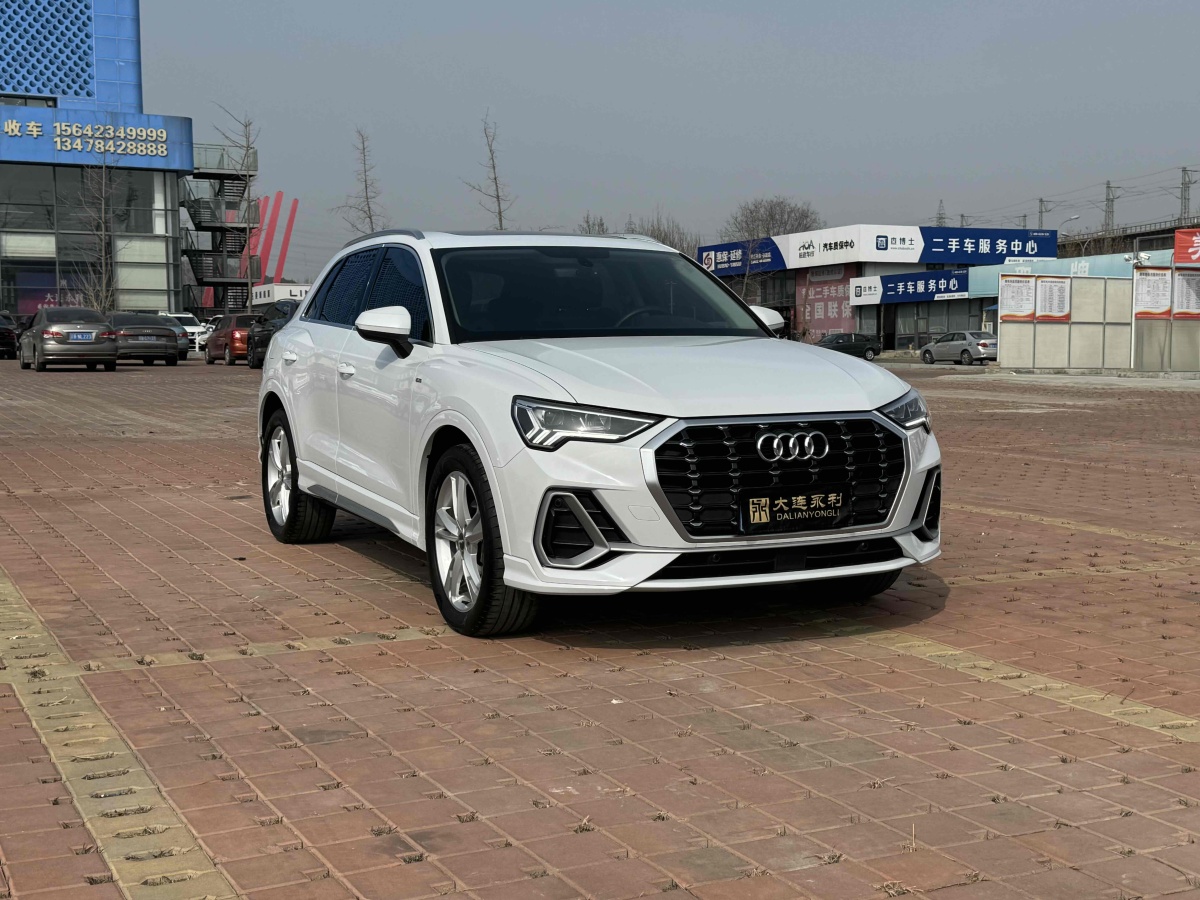 奧迪 奧迪Q3  2024款 35 TFSI 進(jìn)取動(dòng)感型圖片