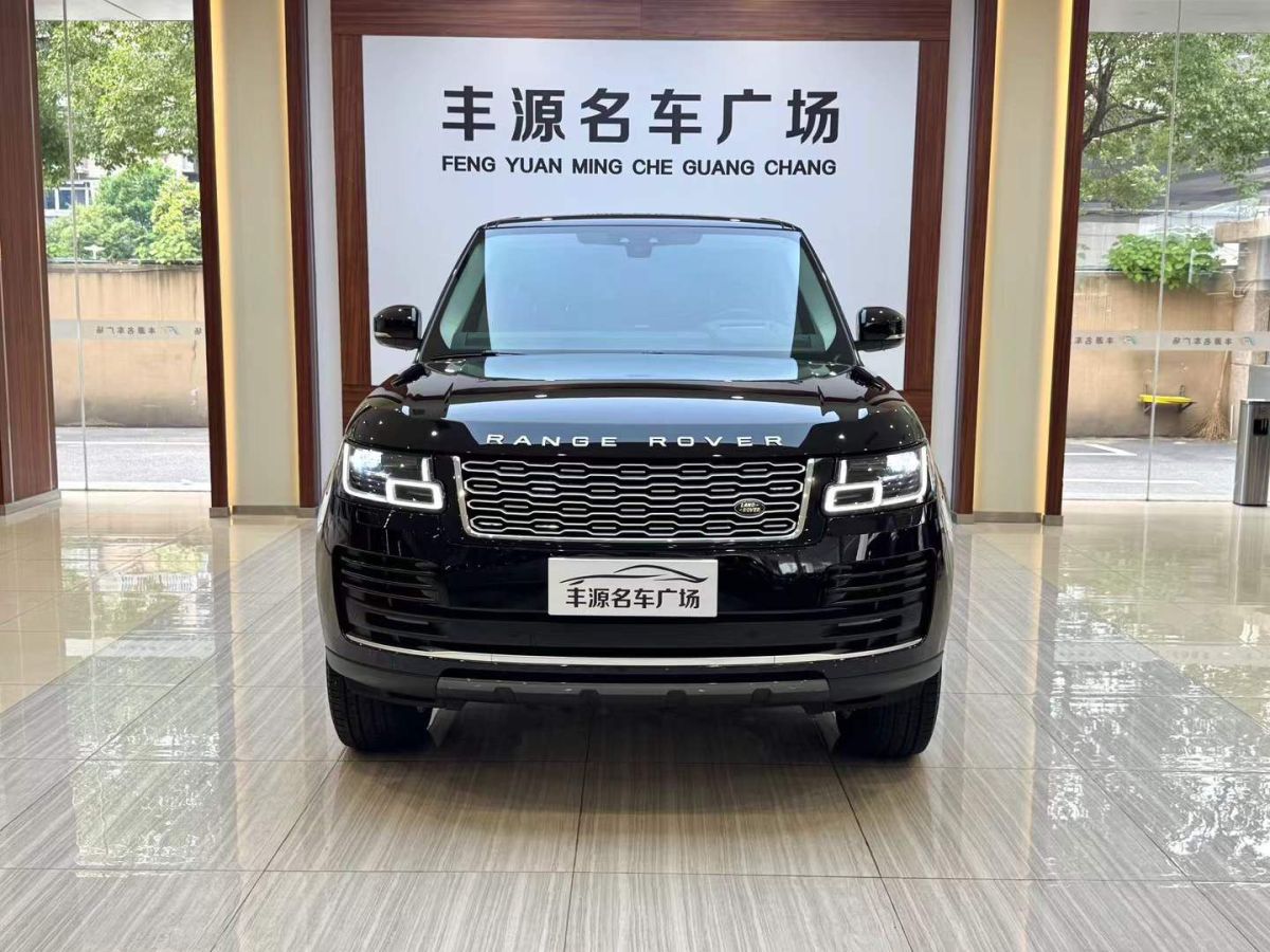 路虎 攬勝  2022款 3.0 L6 360PS 傳世版圖片