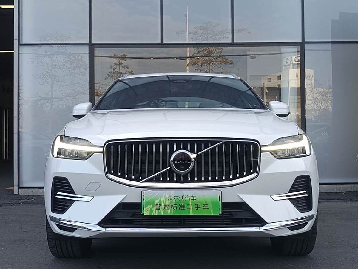 2023年7月沃爾沃 XC60新能源  2024款 T8 插電混動 長續(xù)航四驅(qū)智雅豪華版