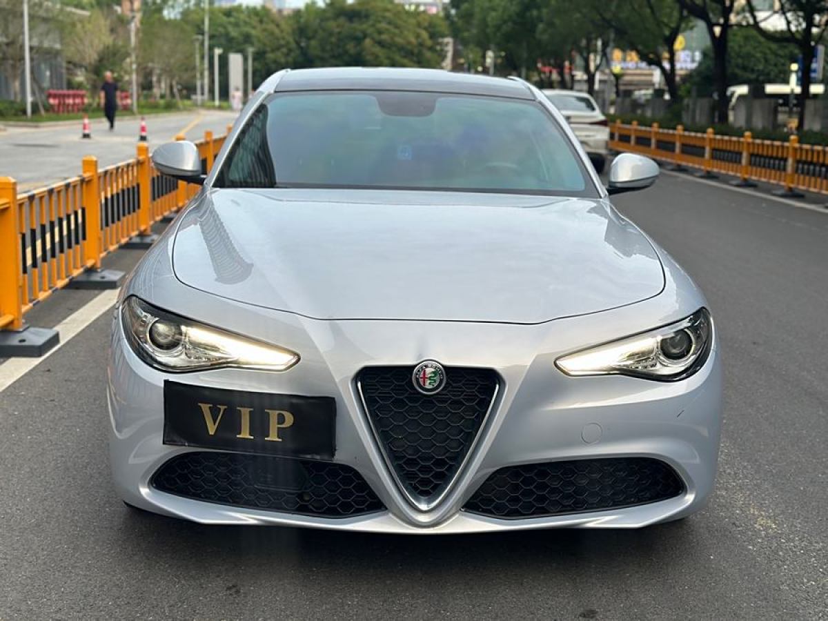 阿爾法·羅密歐 Giulia  2020款 2.0T 280HP 豪華版圖片