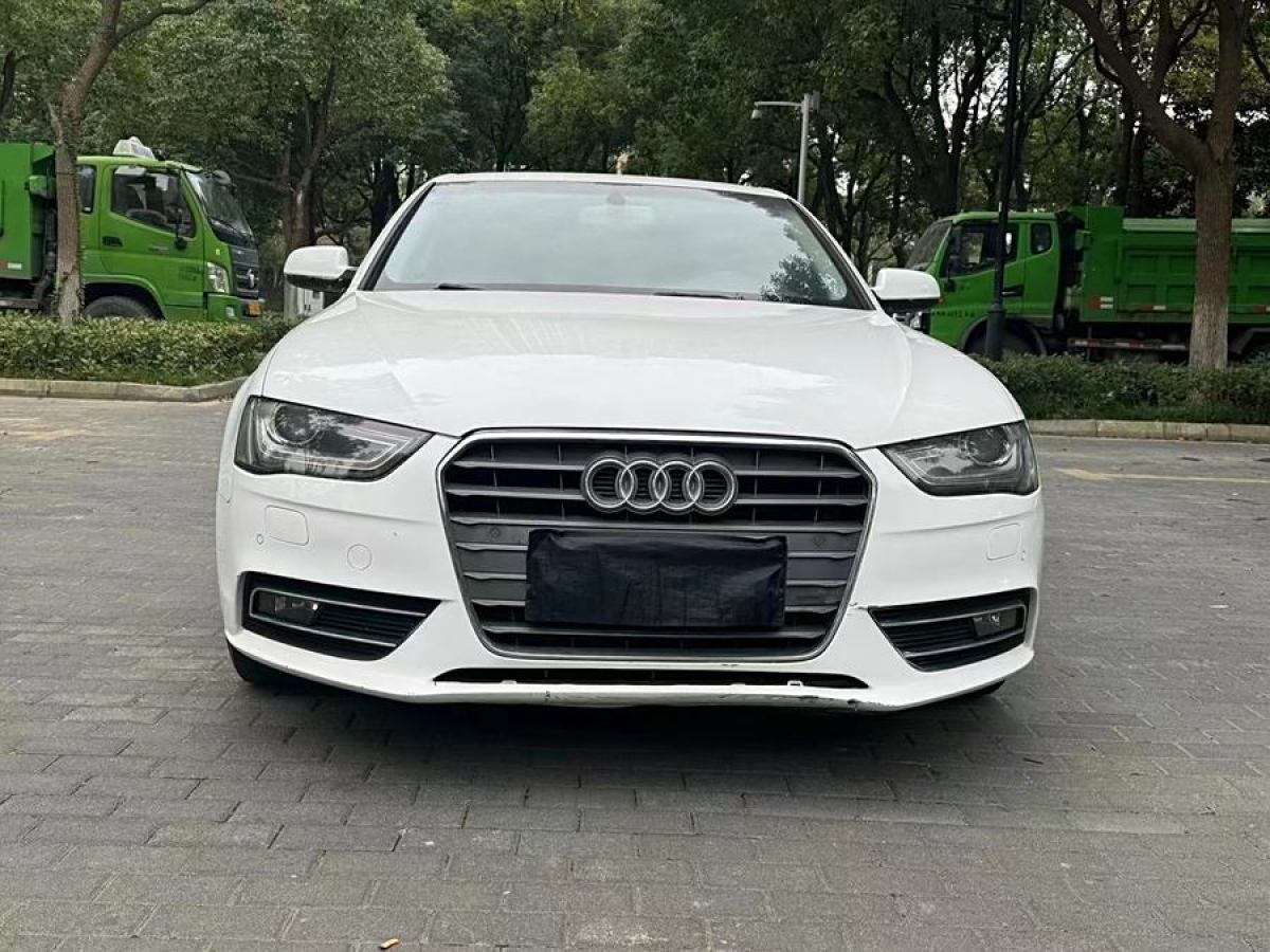 奧迪 奧迪A4L  2015款 35 TFSI 自動標(biāo)準(zhǔn)型圖片