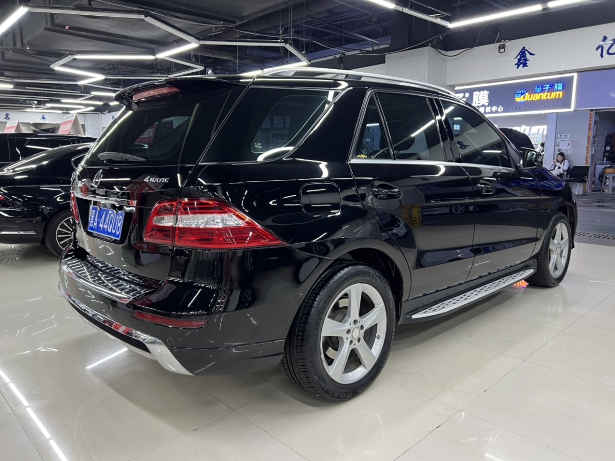 奔馳 奔馳M級  2014款 ML 400 4MATIC動感型圖片