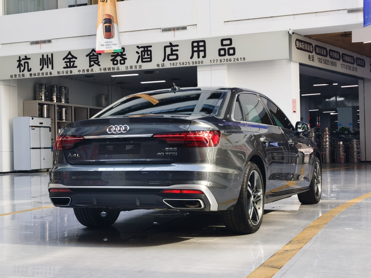 奧迪 奧迪A4L  2022款 40 TFSI 豪華動感型圖片