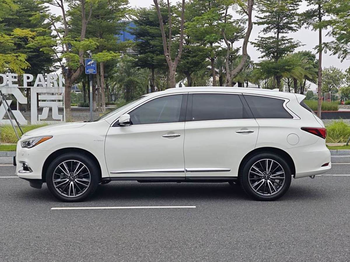 英菲尼迪 QX60  2020款 2.5 S/C Hybrid 两驱卓越版 国VI图片