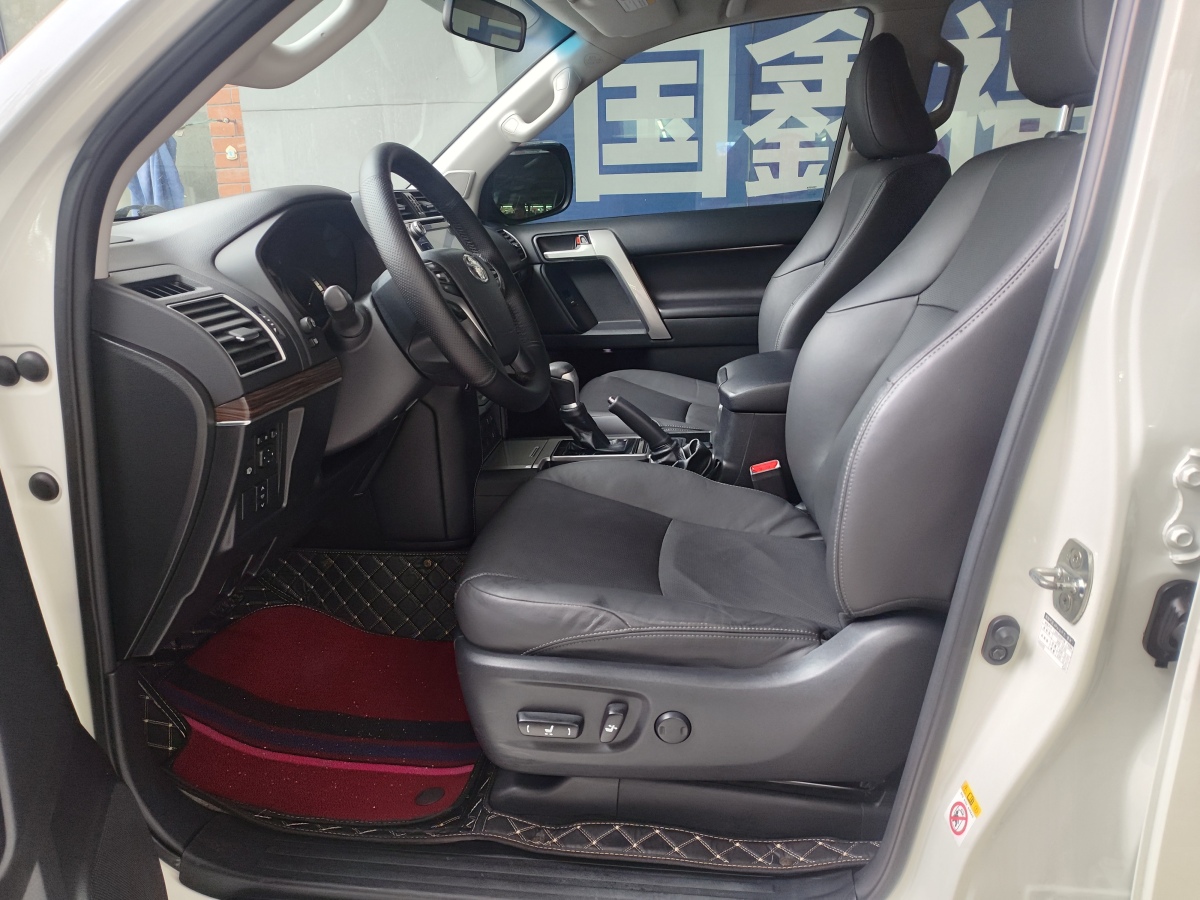 2018年3月丰田 普拉多  2018款 3.5L 自动TX-L后挂备胎
