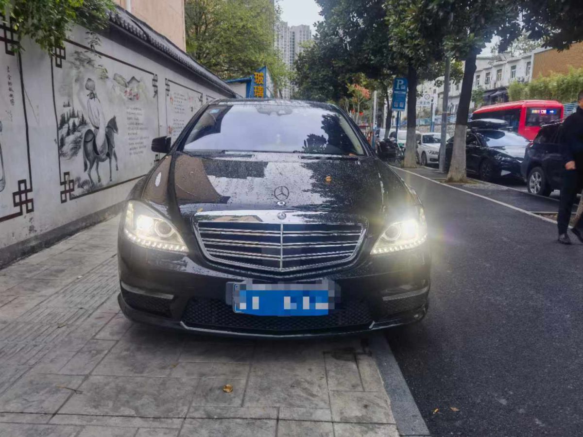 奔馳 C級(jí) AMG  2012款 C63 AMG 6.2 動(dòng)感型圖片