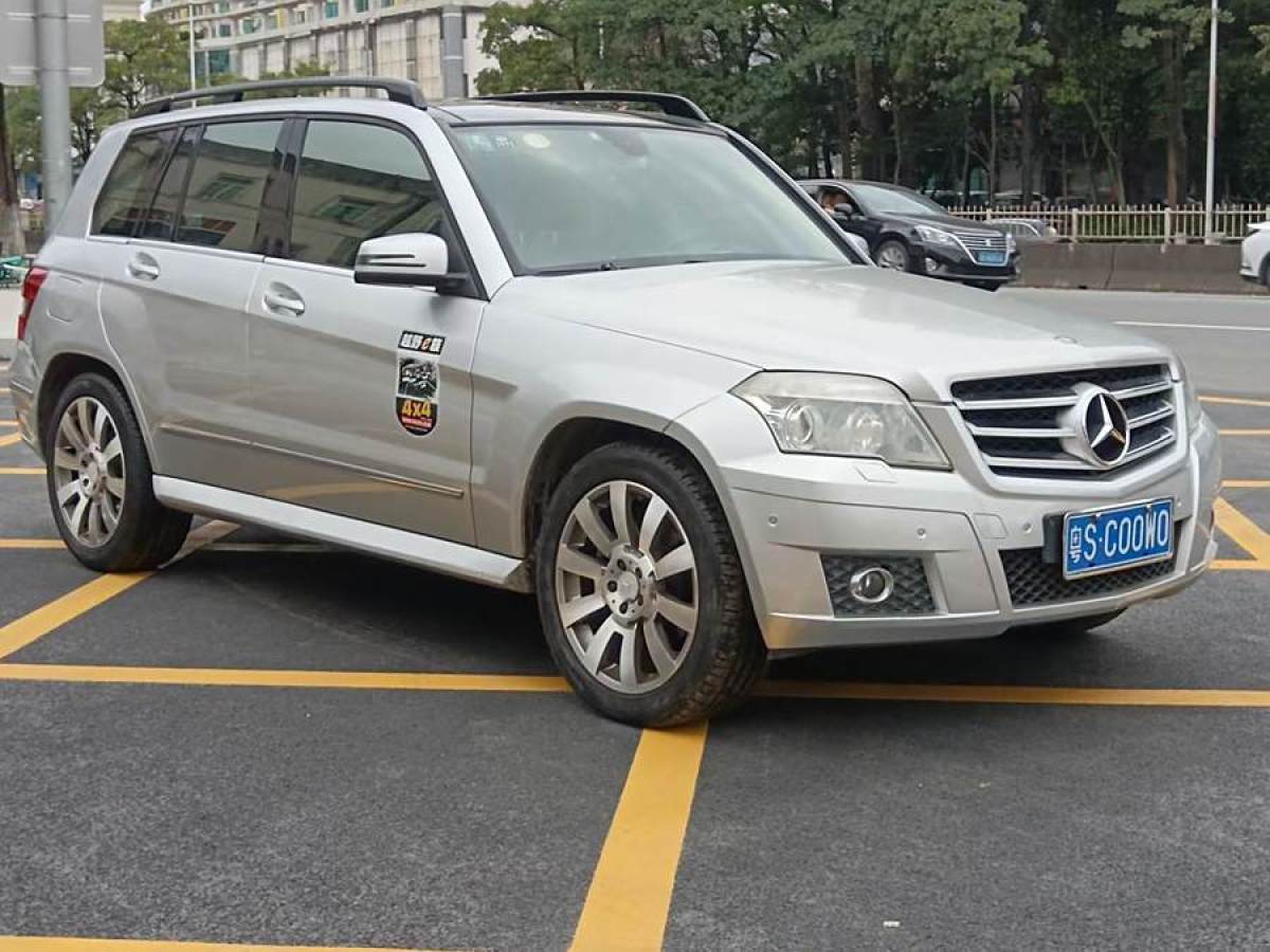 奔馳 奔馳GLK級(jí)  2010款 GLK 300 4MATIC 時(shí)尚型圖片