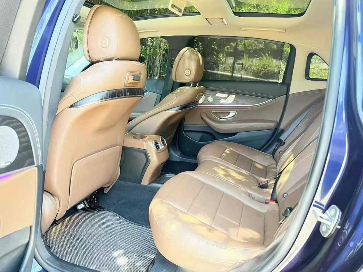 奔馳 奔馳E級(jí)  2020款 E 300 L 豪華型圖片