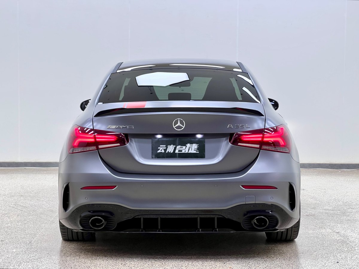 奔馳 奔馳A級AMG  2022款 AMG A 35 L 4MATIC 熾夜特別版圖片