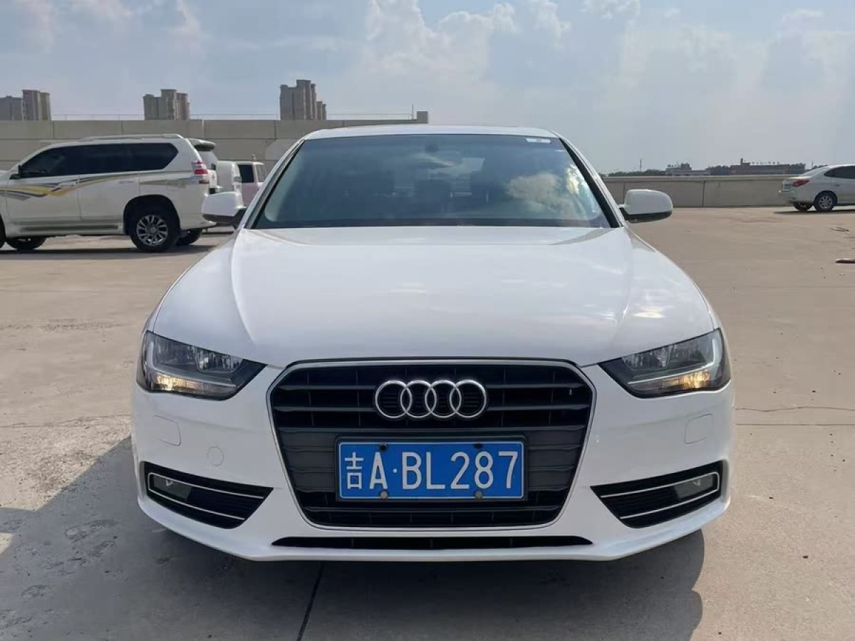 奧迪 奧迪A4L  2015款 30 TFSI 自動(dòng)舒適型圖片