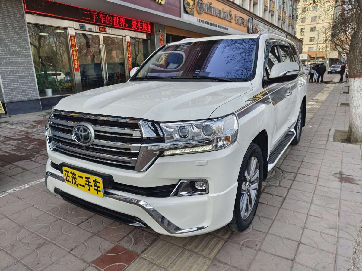 豐田 蘭德酷路澤  2018款 5.7L VX-R 12氣 底升(中東版)圖片