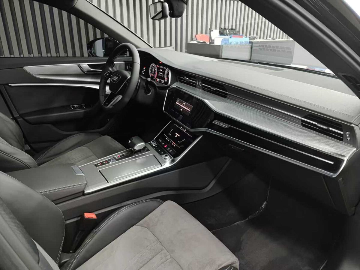 奧迪 奧迪A6L  2019款 40 TFSI 豪華動感型圖片