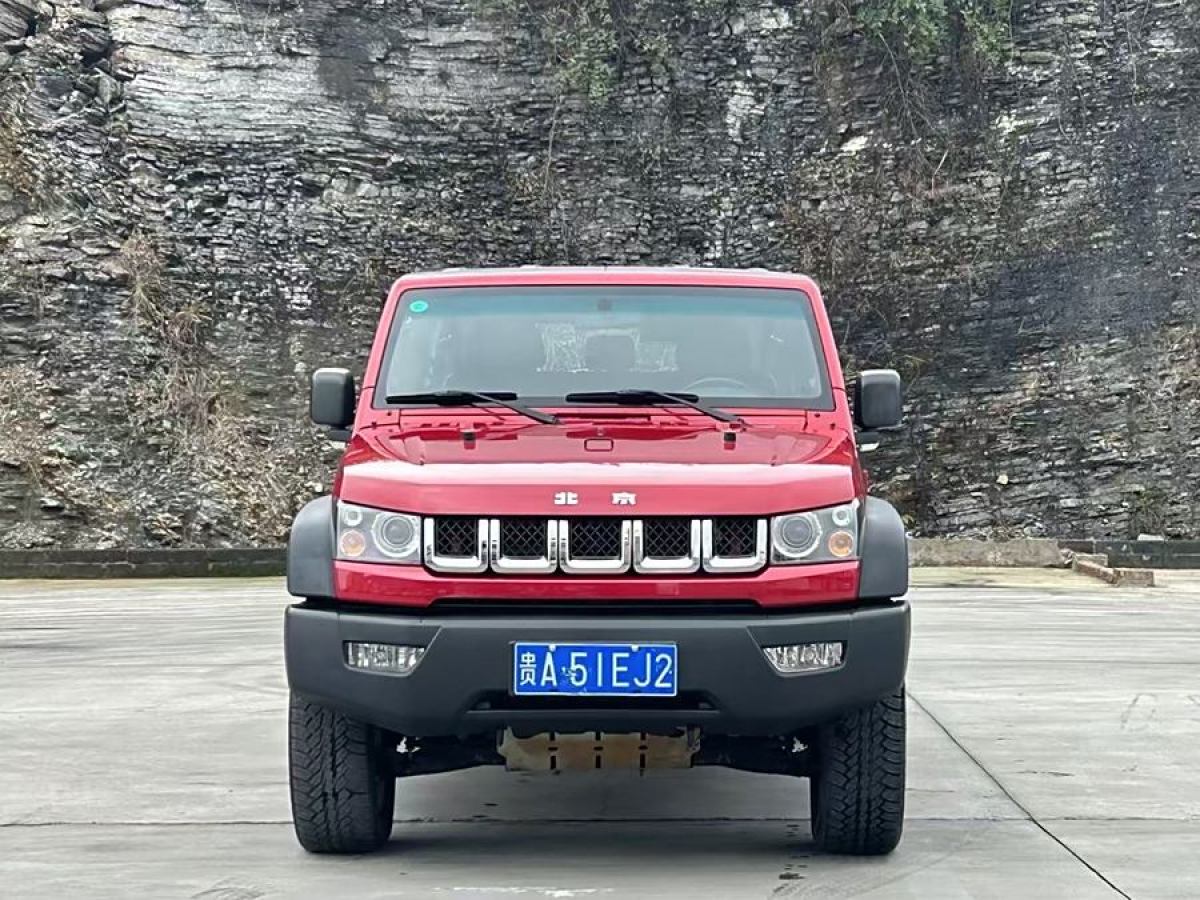 北京 BJ40  2016款 40L 2.3T 手動四驅(qū)尊享版圖片