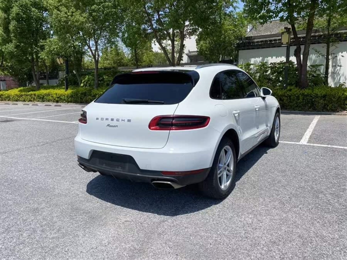 保時(shí)捷 Macan  2016款 Macan 2.0T圖片