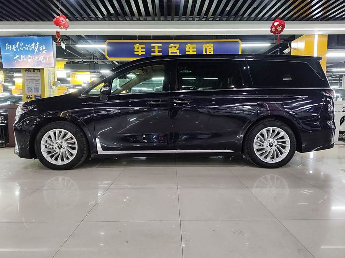 嵐圖 夢(mèng)想家  2024款 PHEV 超長(zhǎng)續(xù)航尊貴版圖片