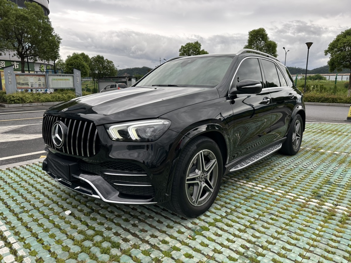 奔馳 奔馳GLE  2022款 改款 GLE 450 4MATIC 時(shí)尚型圖片