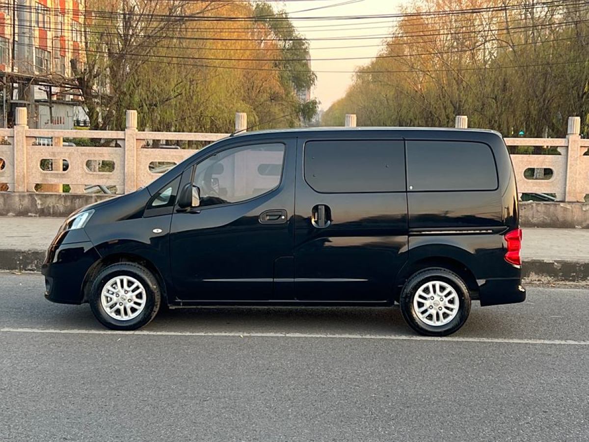 日產(chǎn) NV200  2014款 1.6L 手動(dòng)尊雅型 國V圖片