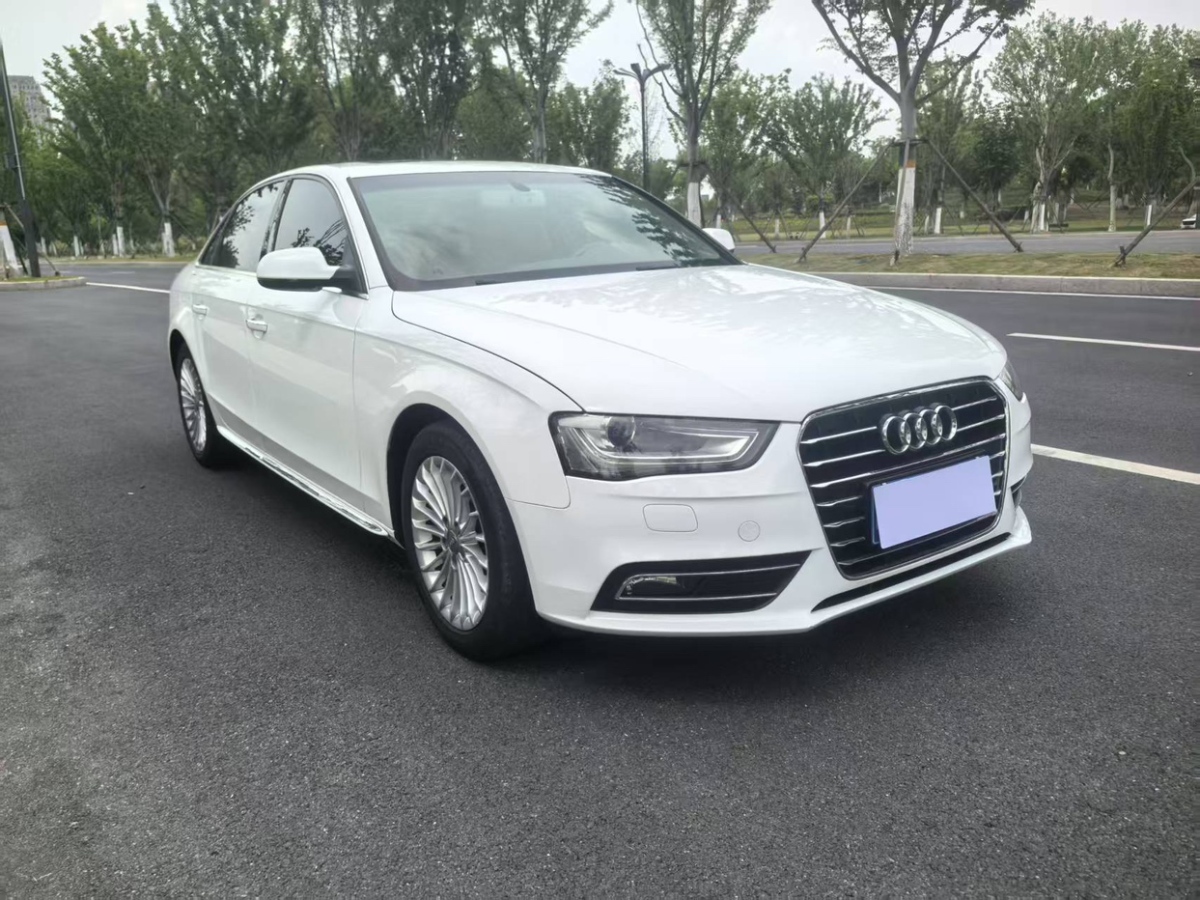 奧迪 奧迪A4L  2016款 35 TFSI 典藏版 自動(dòng)標(biāo)準(zhǔn)型圖片