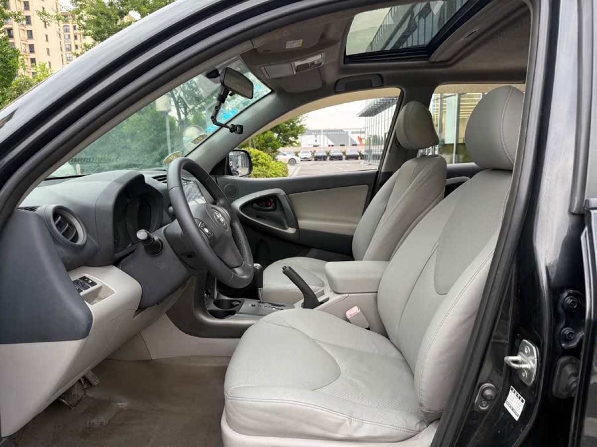 豐田 RAV4榮放  2010款 2.0L 自動(dòng)豪華升級(jí)版圖片