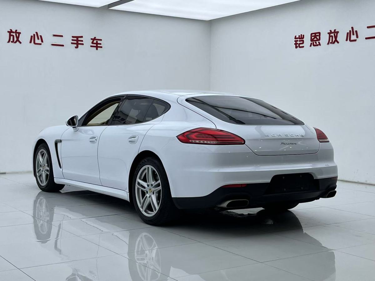 保時(shí)捷 Panamera  2014款 Panamera 4 3.0T圖片