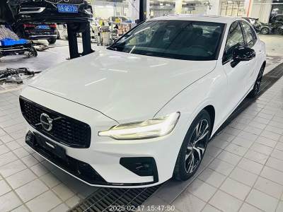 2023年11月 沃爾沃 S60L B5 智雅運(yùn)動(dòng)版圖片