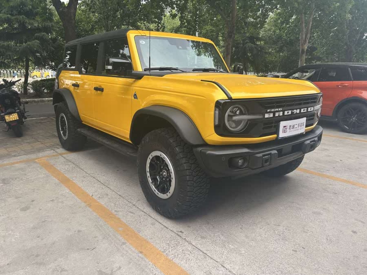 福特 福特烈馬  2024款 2.3T 墨鉆大腳越野版圖片