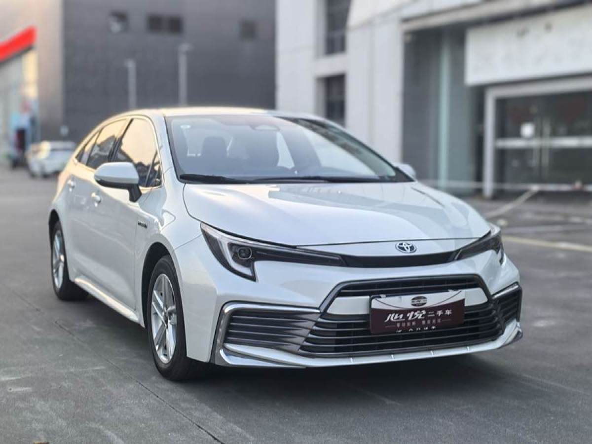 豐田 凌尚  2023款 雙擎 2.0L 領(lǐng)先版圖片