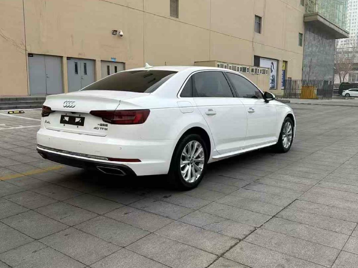 奧迪 奧迪A4L  2018款 30周年年型 30 TFSI 進(jìn)取型圖片