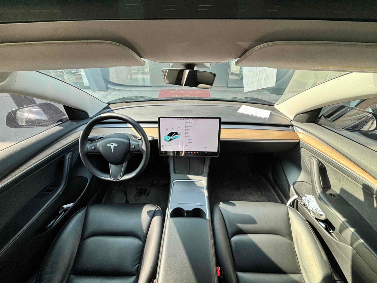 特斯拉 Model 3  2021款 改款 標準續(xù)航后驅(qū)升級版圖片