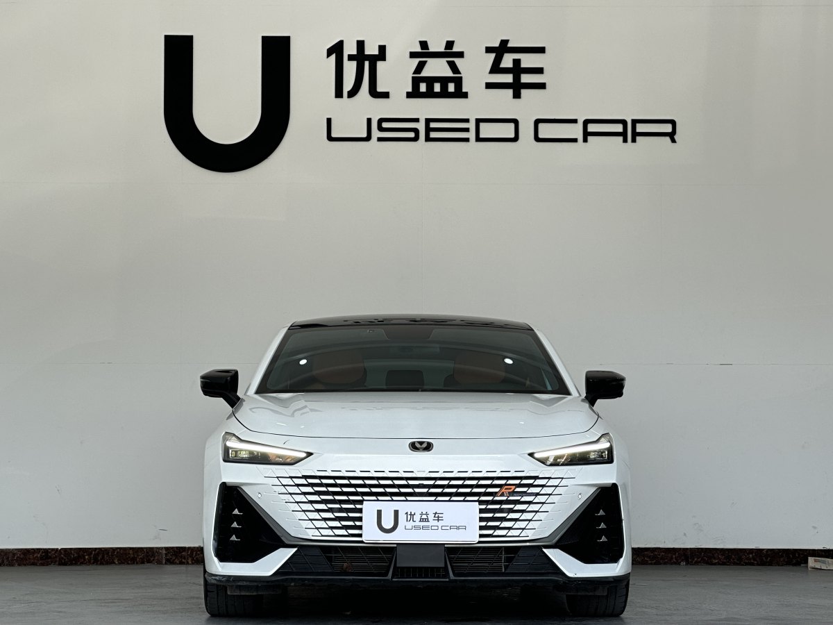 長(zhǎng)安 長(zhǎng)安UNI-V  2022款 1.5T 尊貴型圖片