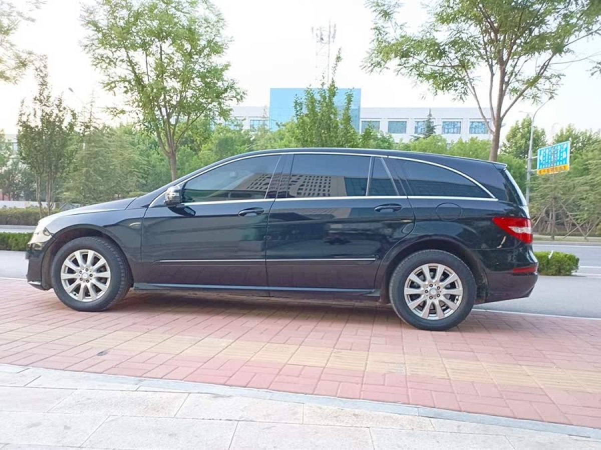 奔馳 奔馳R級(jí)  2011款 R 300 L 商務(wù)型圖片
