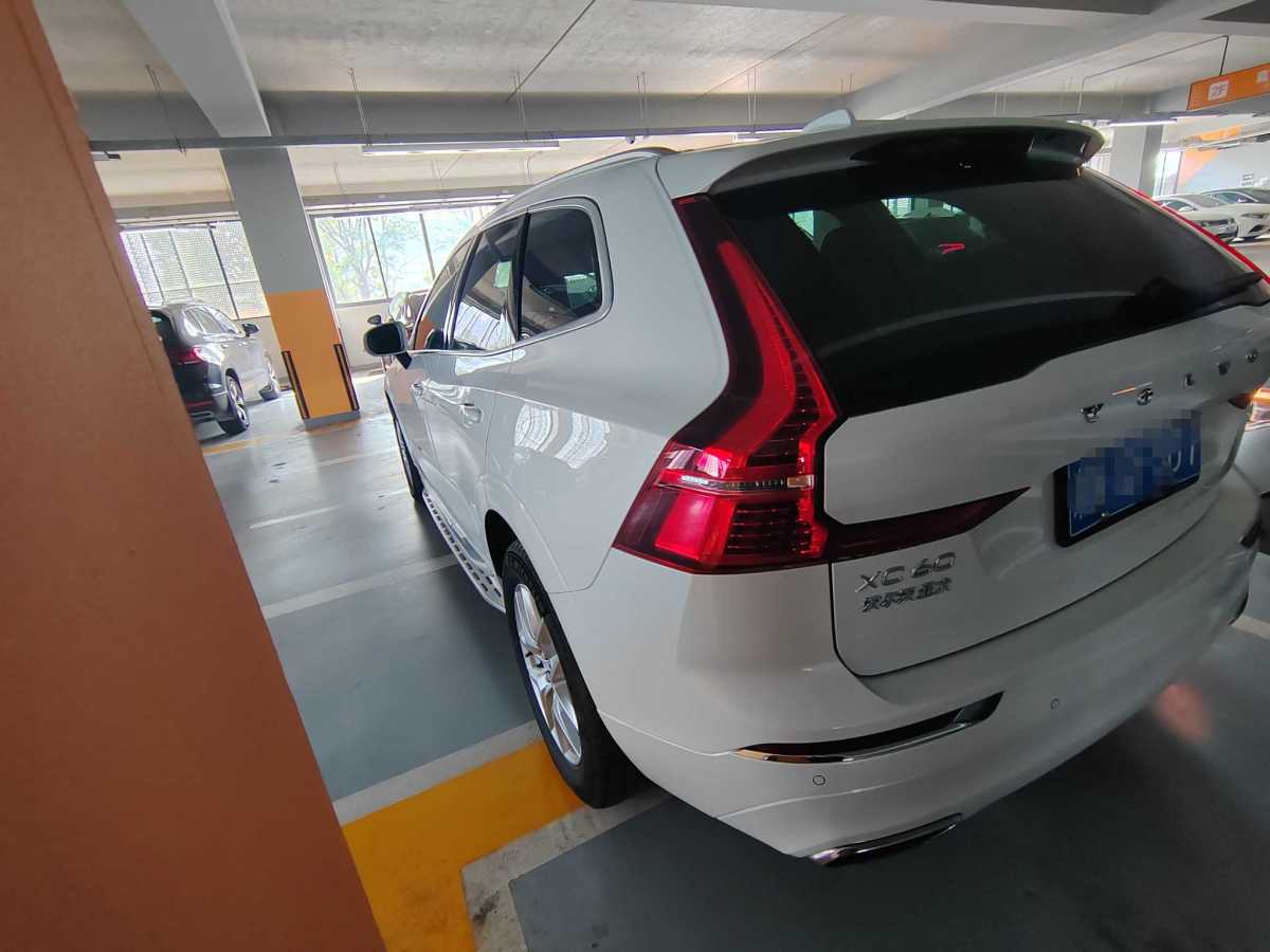 沃爾沃 XC60  2021款 T5 四驅(qū)智逸豪華版圖片